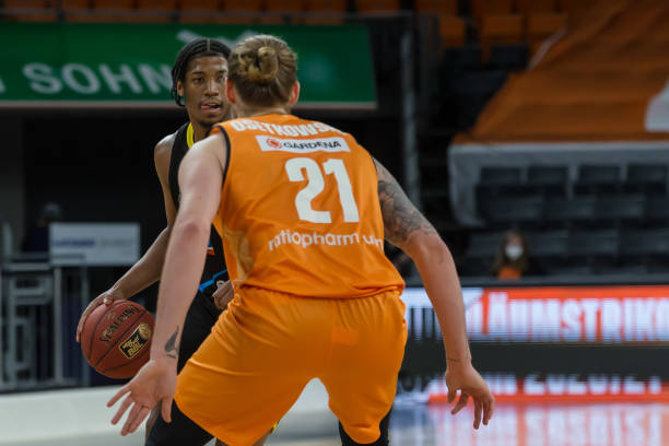 卫体系为基 卫体系为基