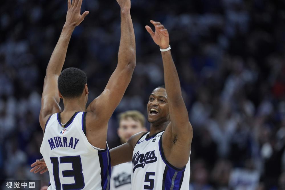 洛文尼亚的 洛文尼亚的